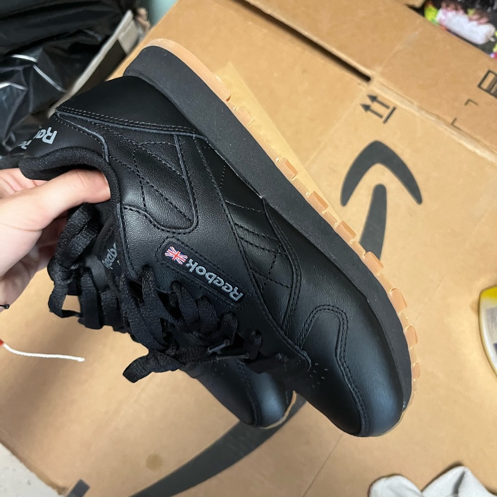 Reebok classic - Picture 3 of 4